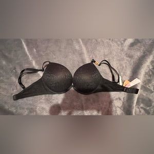 Victoria Secret Bra NWT